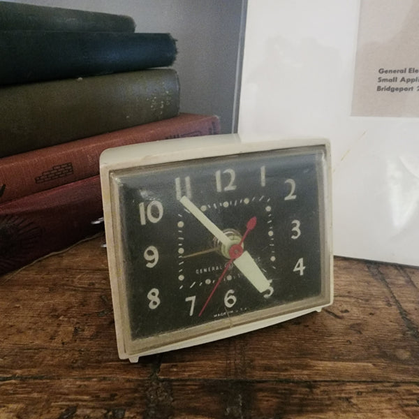 Vintage MidCentury GE Luminous Alarm Clock & Advertisement