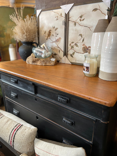 Antique-Style Obsidian Black Chest of Drawers with Hand-Distressed Finish